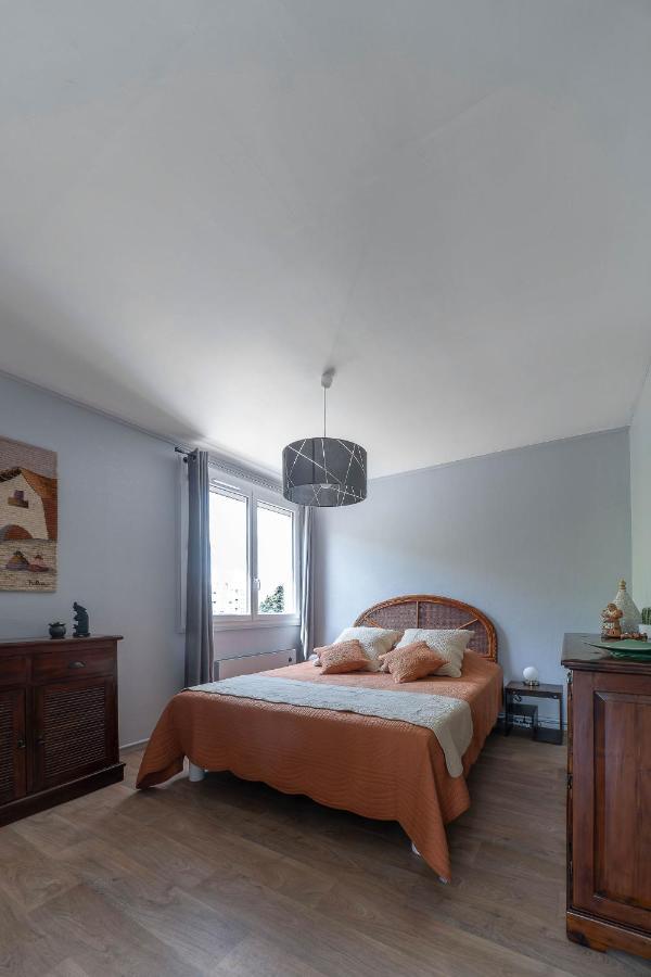 Apartment Le Raymond: Centrally Located With Parking Vichy